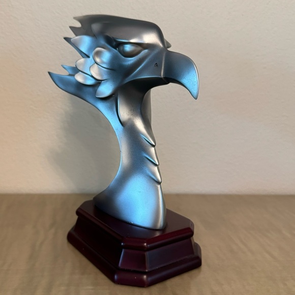 Eagle Head Sculpture On Wooden Base By Herco Gift Professional - Picture 3 of 15